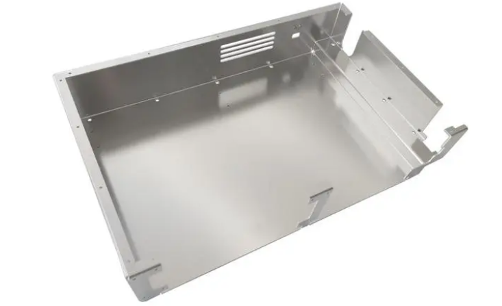 機殼精密折彎加工廠：機殼精（jīng）密折彎加工過程