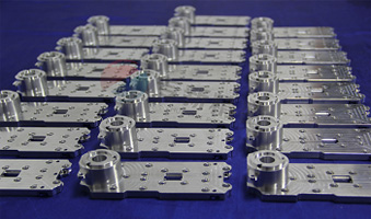 <strong>CNC加工（gōng）小批量零件精密加工</strong>