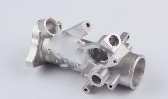 <strong>CNC加工零件（jiàn）精密加工</strong>