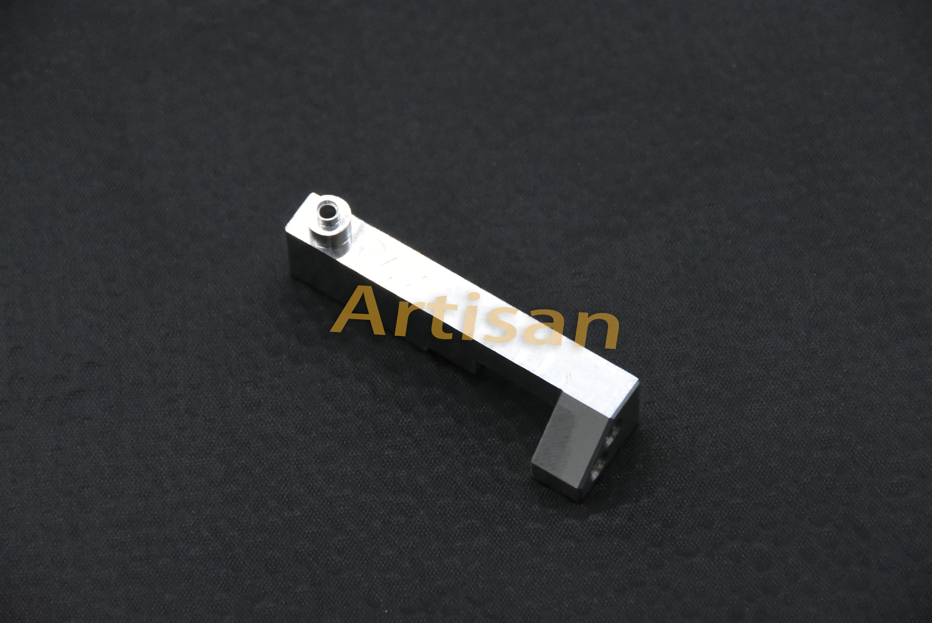 <strong>2024.1電子類精密加工（gōng）：支架3</strong>