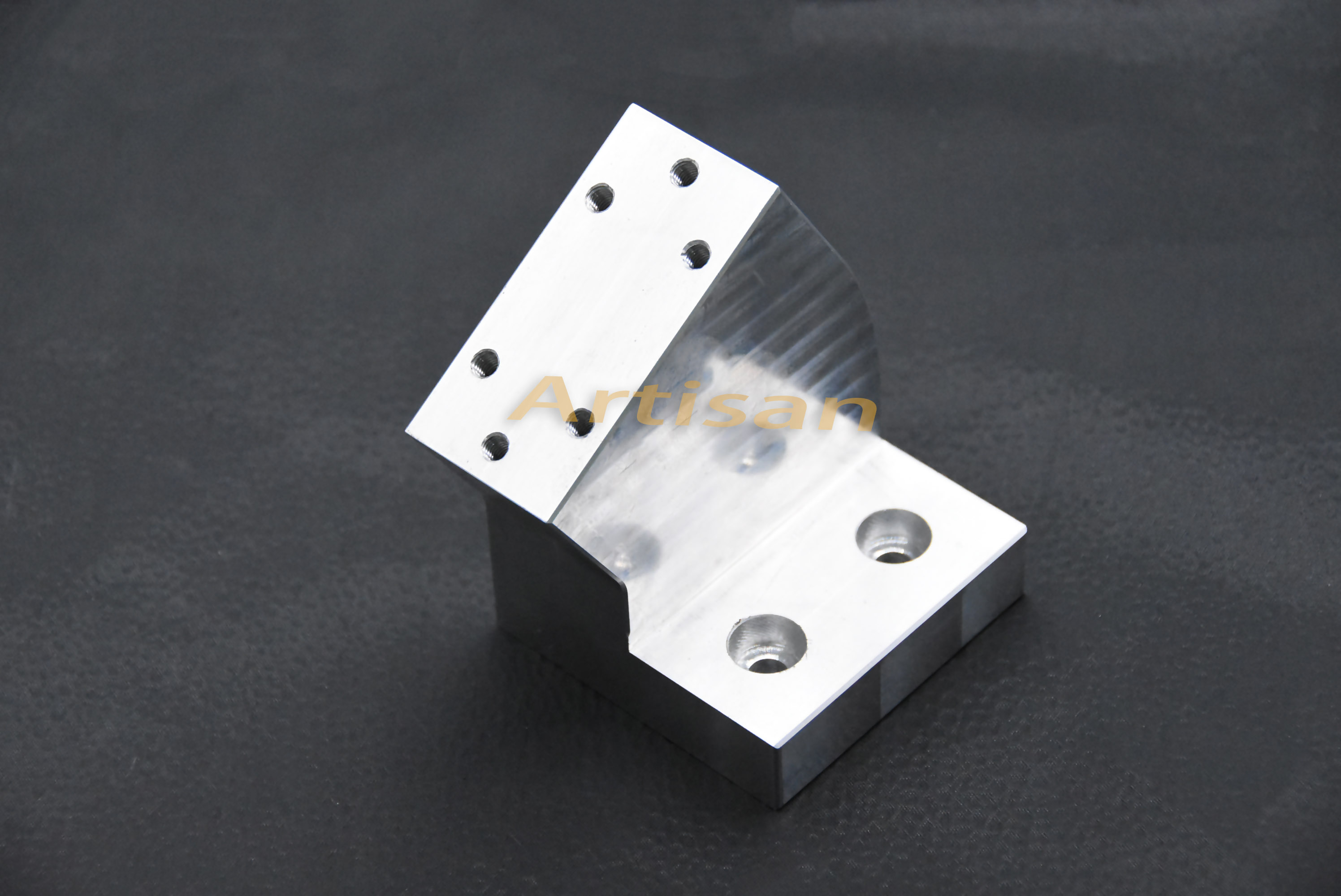 <strong>電（diàn）子類精密加工：塊4</strong>