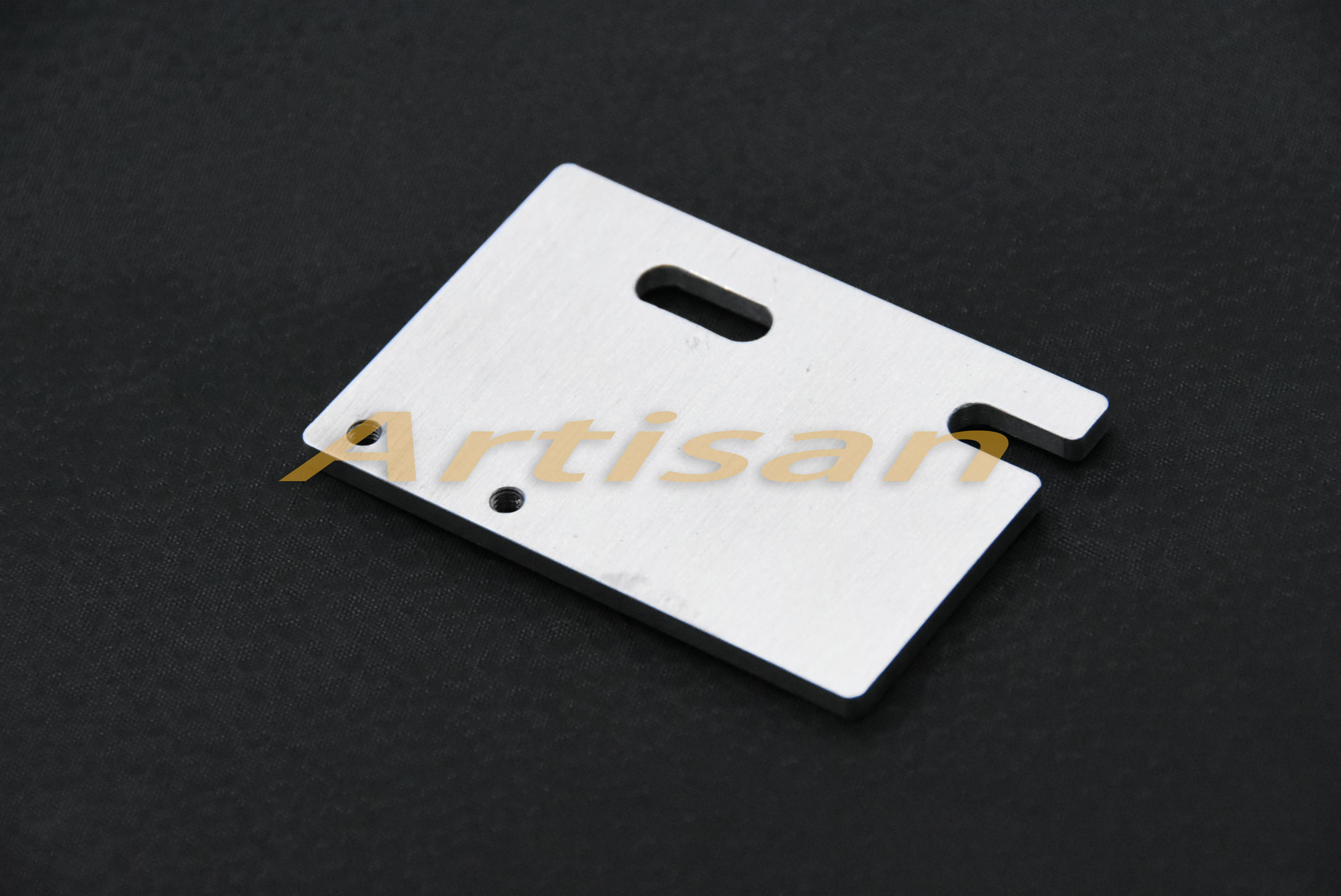 <strong>電子類精密加工：板（bǎn）3</strong>