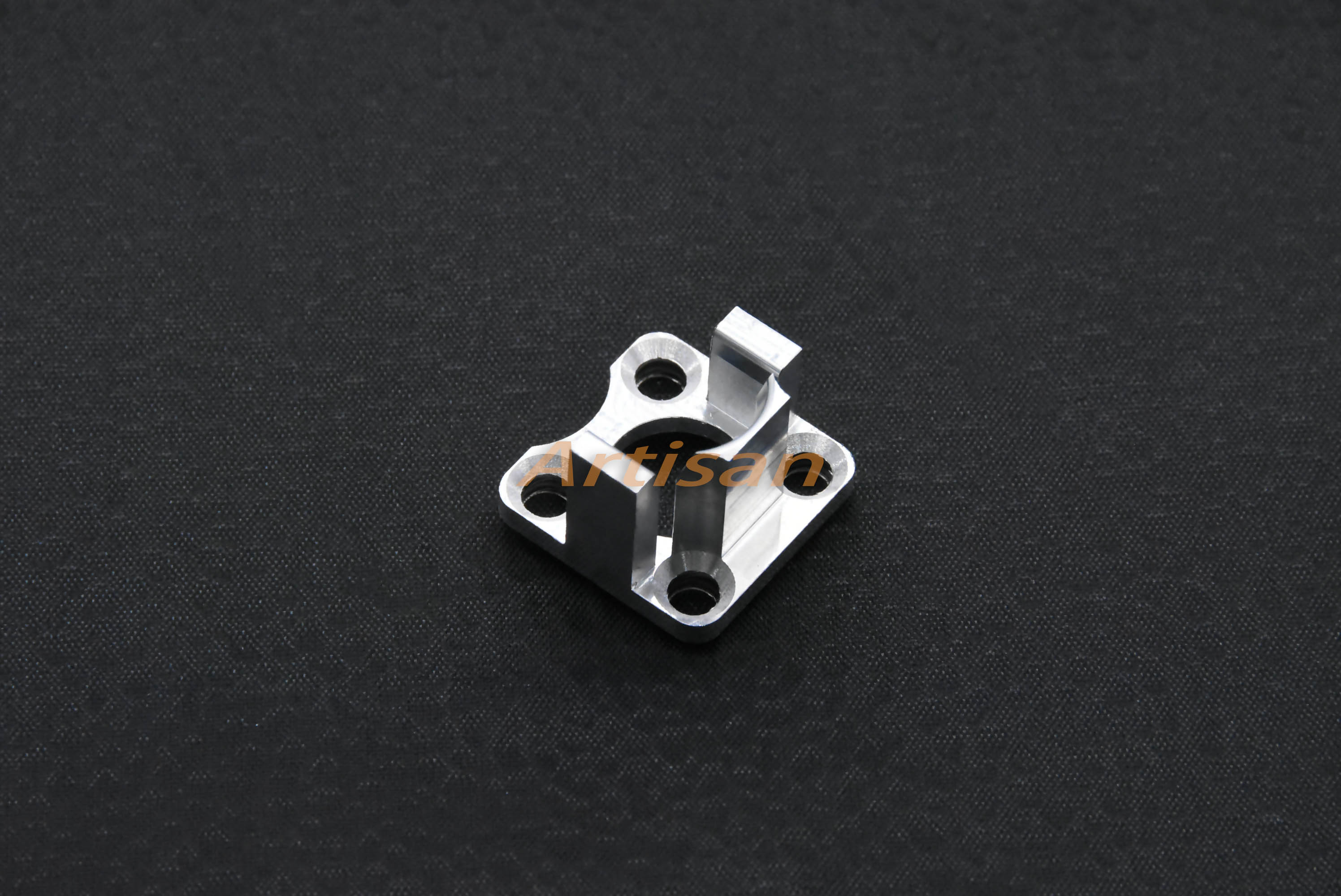 <strong>電子（zǐ）類精密件加工：支架（jià）</strong>