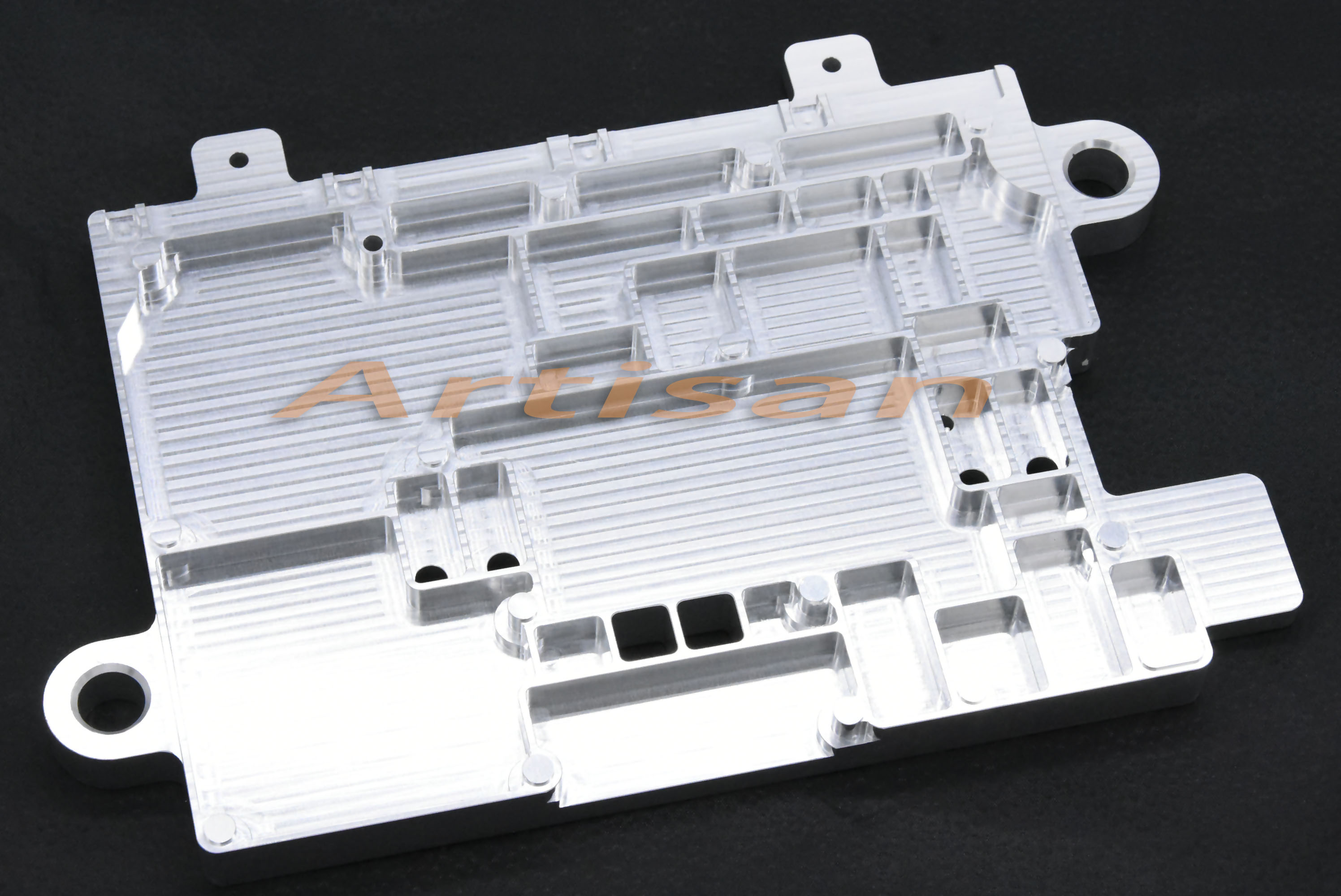 <strong>電子類（lèi）精密件加工：板</strong>